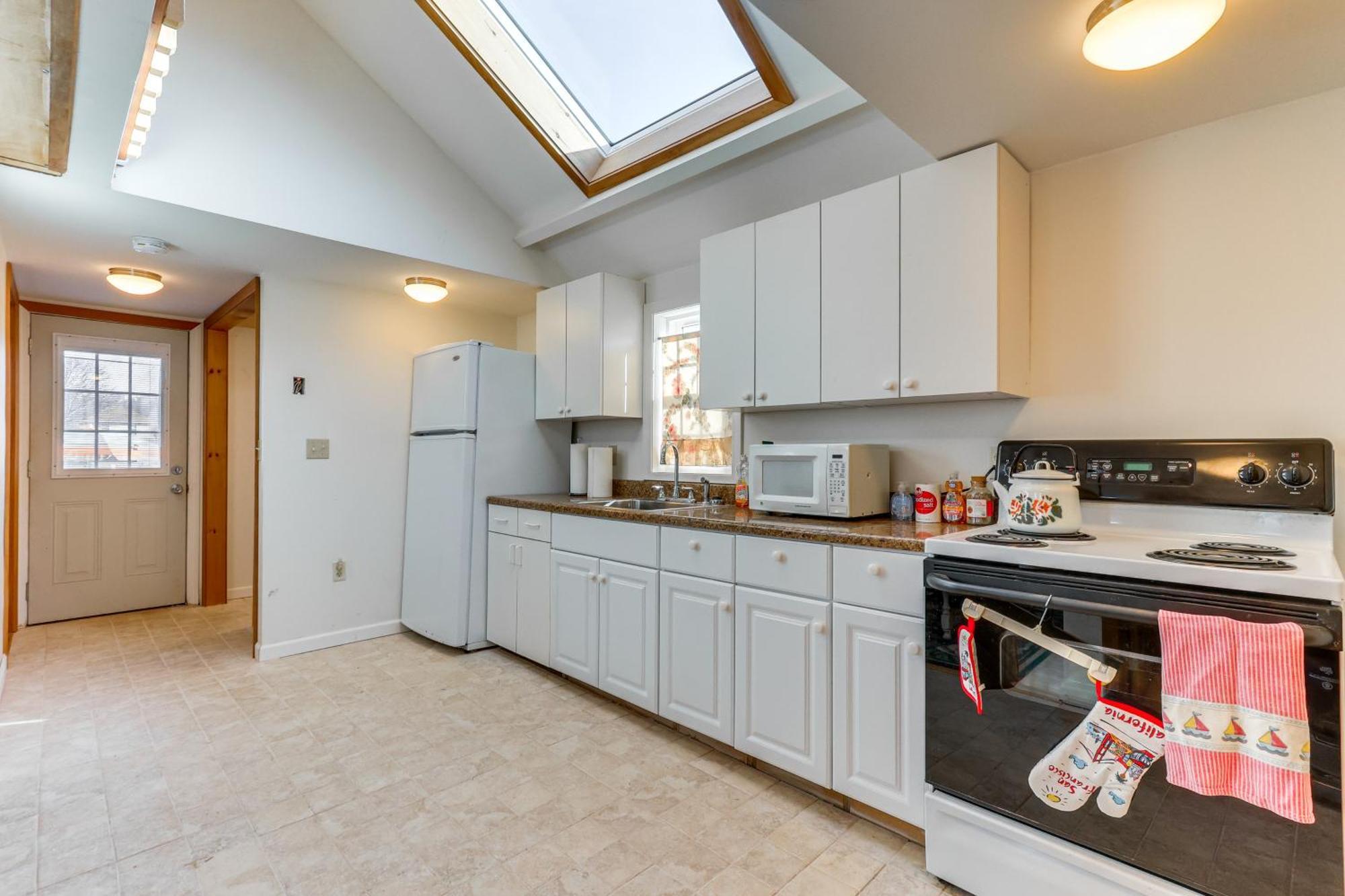 Charming Old Lyme Cottage, Steps To Private Beach! Exteriör bild